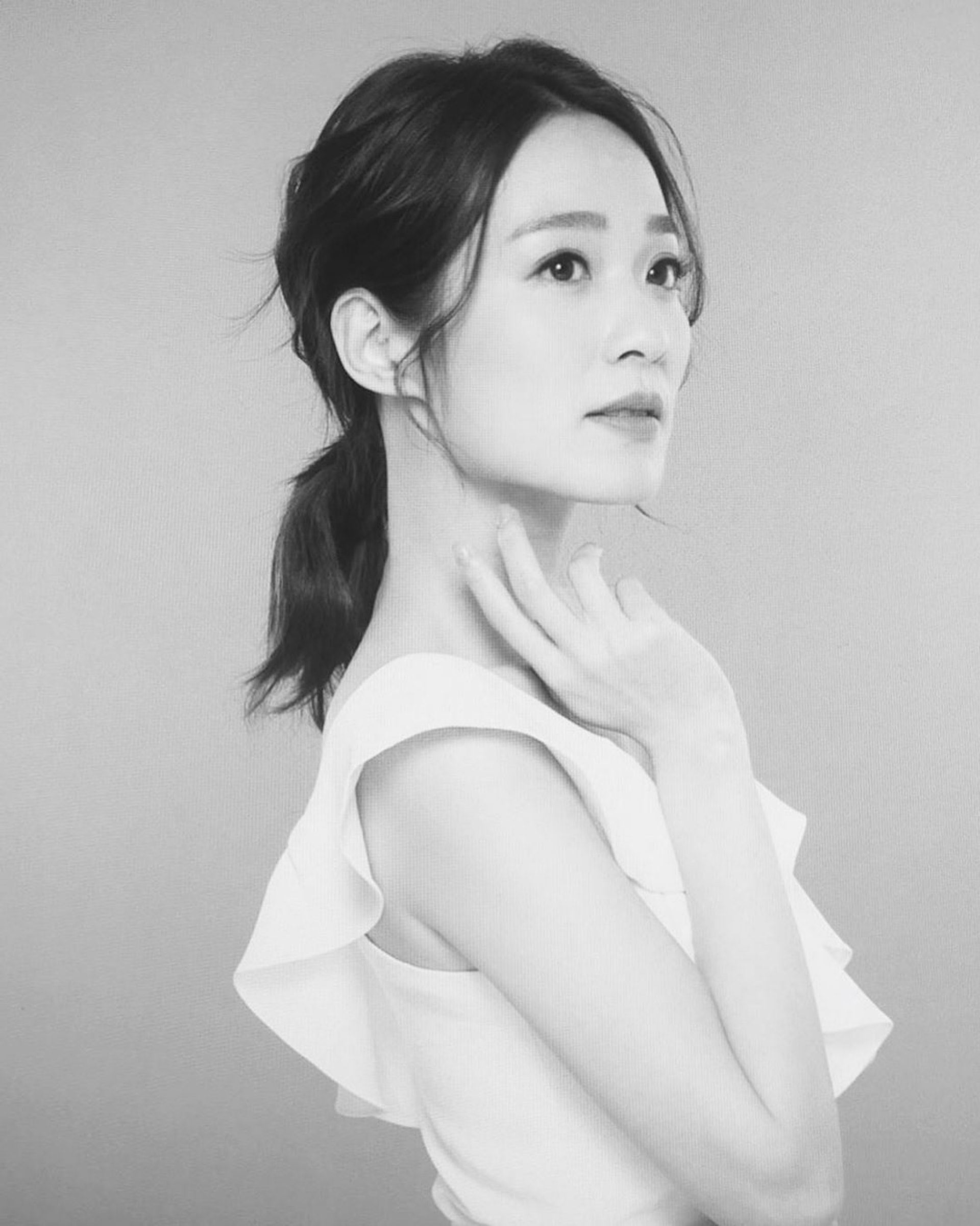 【多图】网上发起 #womensupportingwomen ！众女星纷纷晒黑白照撑女权