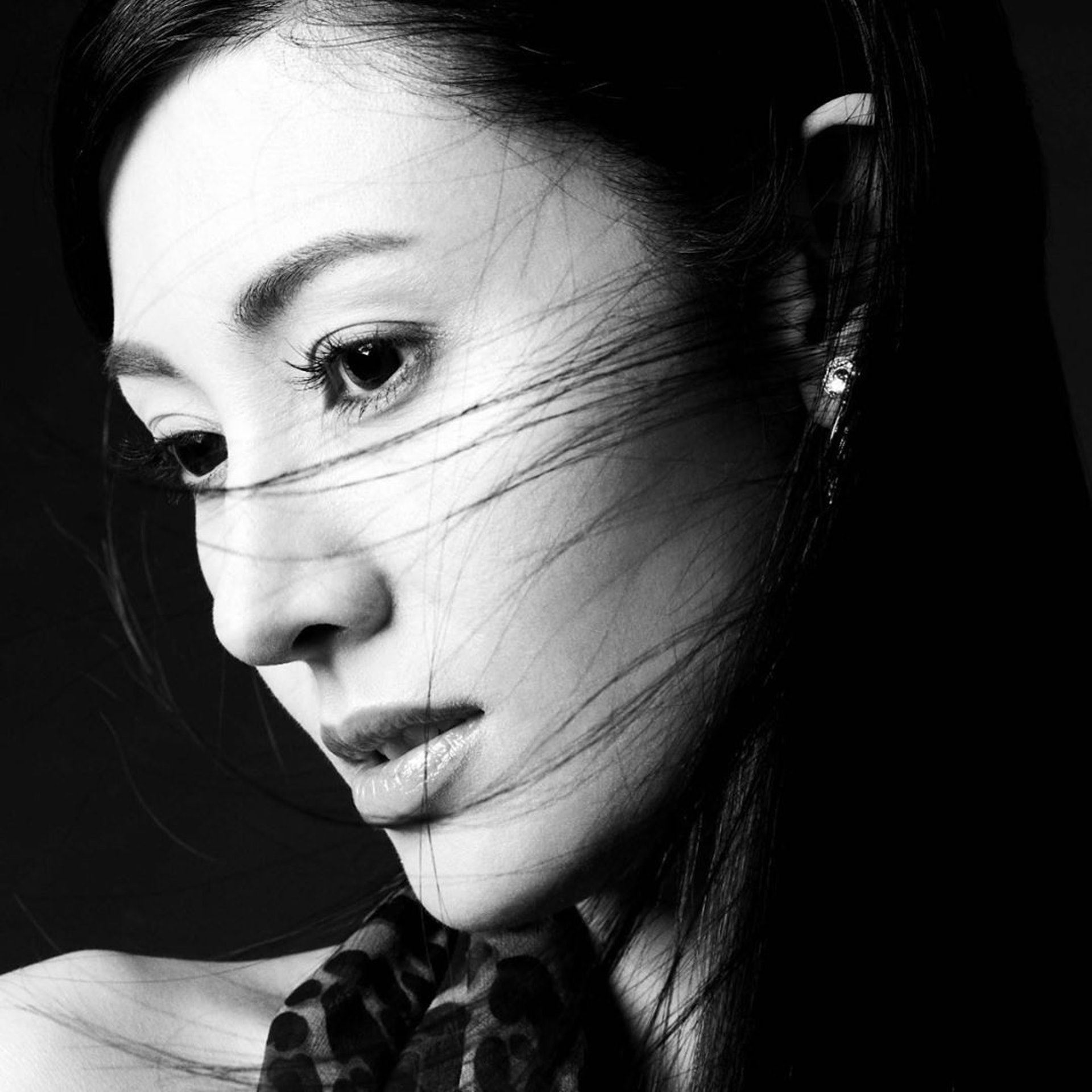 【多图】网上发起 #womensupportingwomen ！众女星纷纷晒黑白照撑女权