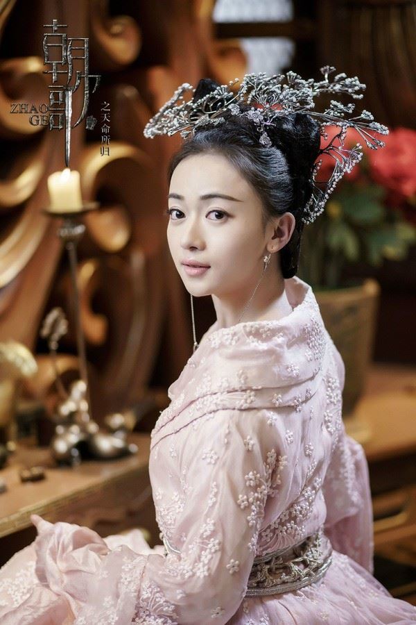 不只魏璎珞和李皓镧！盘点吴谨言古装剧5部扮相！
