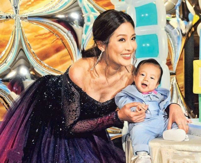 最萌昵称！星二代宝宝花名是这样来的！