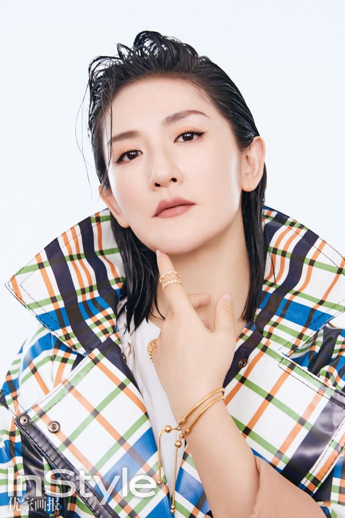 【多图】谢娜产后首登杂志封面！化身时髦girl帅气十足啊