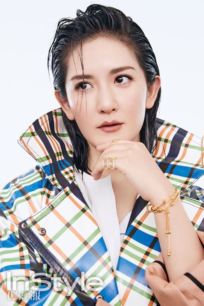 【多图】谢娜产后首登杂志封面！化身时髦girl帅气十足啊