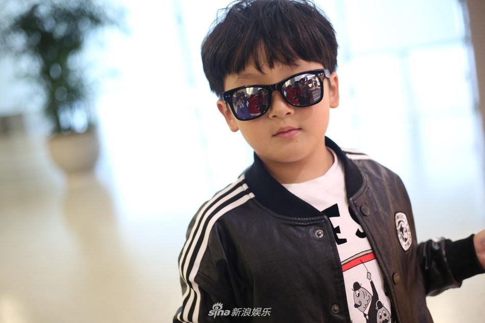 胖轩不再胖？邹明轩录完《爸爸5》瘦了变身潮男