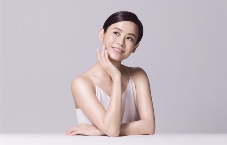 超罕见秀身材拍广告！宣萱：这次最卖力