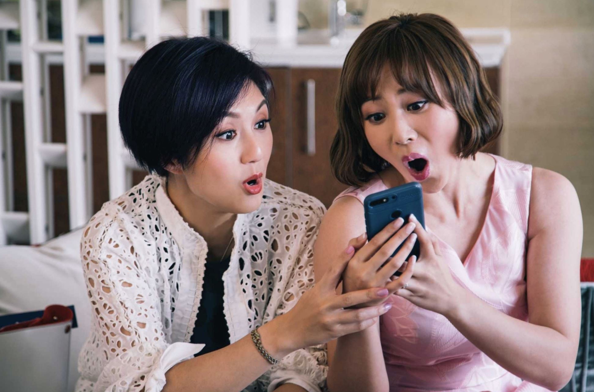 tvb今年最后一部台庆剧！《多功能老婆》三大卖点！他们17年后再次合作