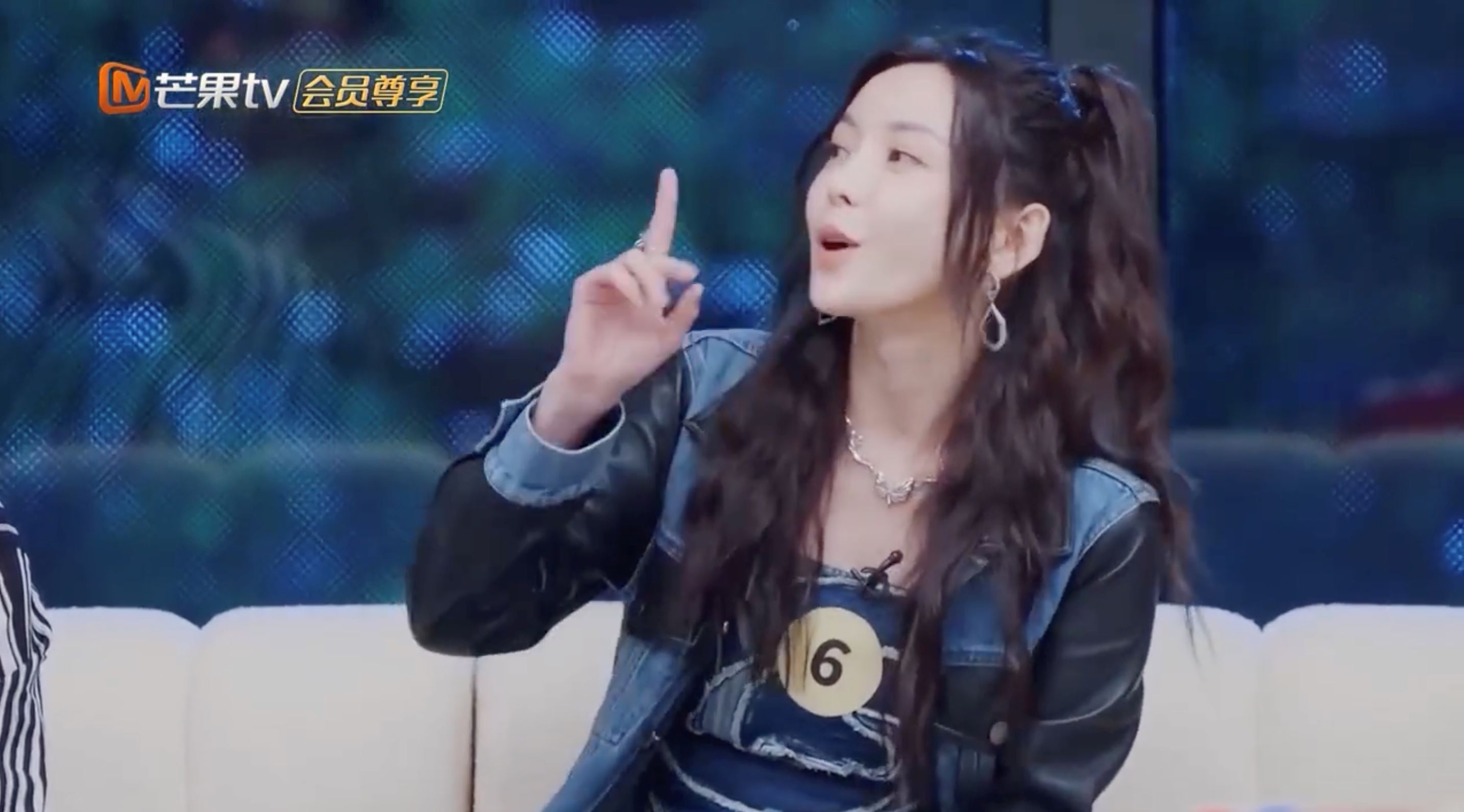 于文文当预言家不小心睡过头❗法官邓紫棋五连呼唤才叫醒🤣