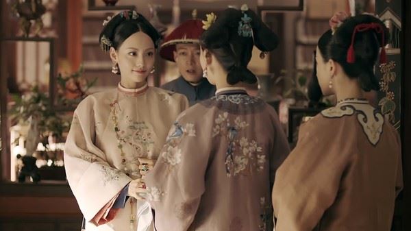 《延禧攻略》最美顺嫔终于出场！大半夜竟然爬上魏璎珞的床？！