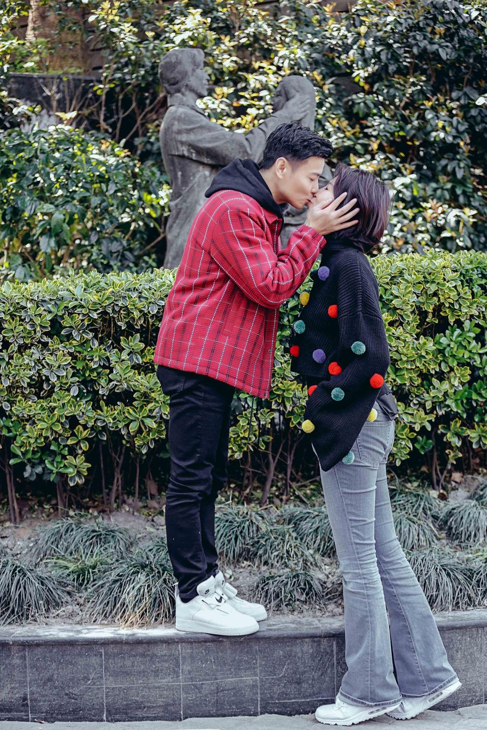 【多图】《我最爱的女人们》张晋、蔡少芬上海街头晒恩爱