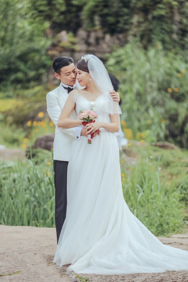 蔡少芬怀第三胎！和张晋再拍婚纱照！更具意义