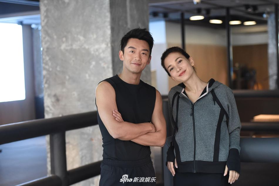【多图】郑恺有新剧啊！搭档卢靖姗！大秀肌肉好养眼