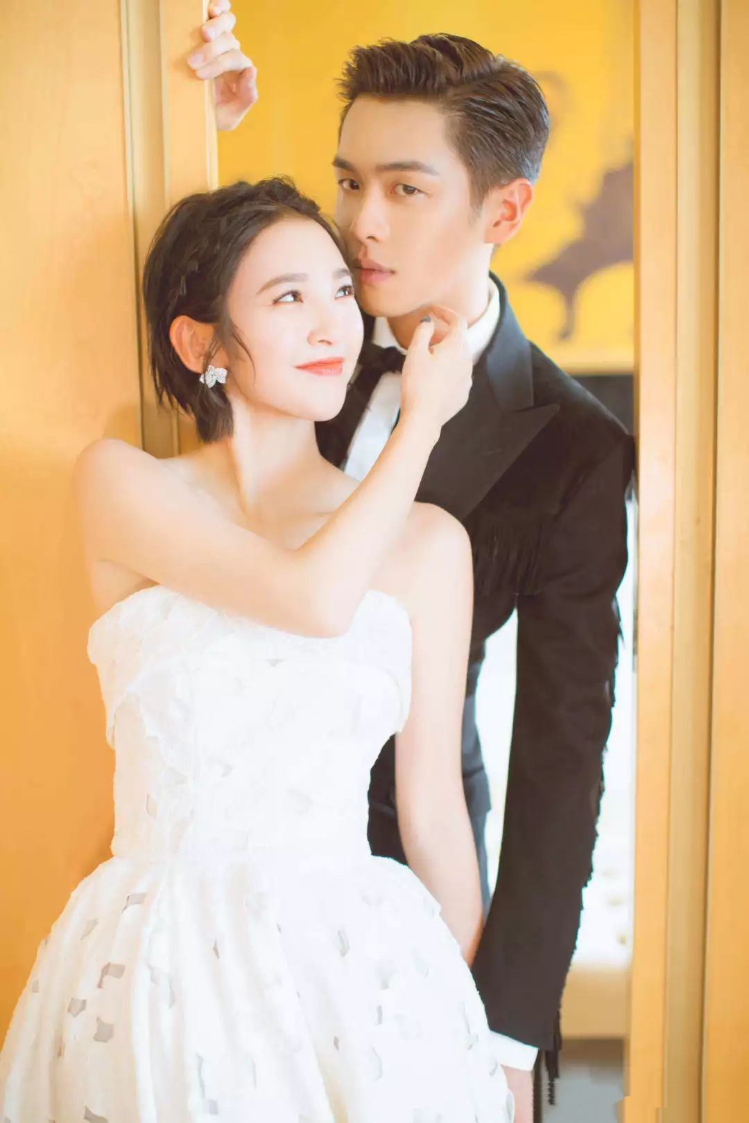 张若昀和唐艺昕要结婚啦！627爱尔兰办婚礼