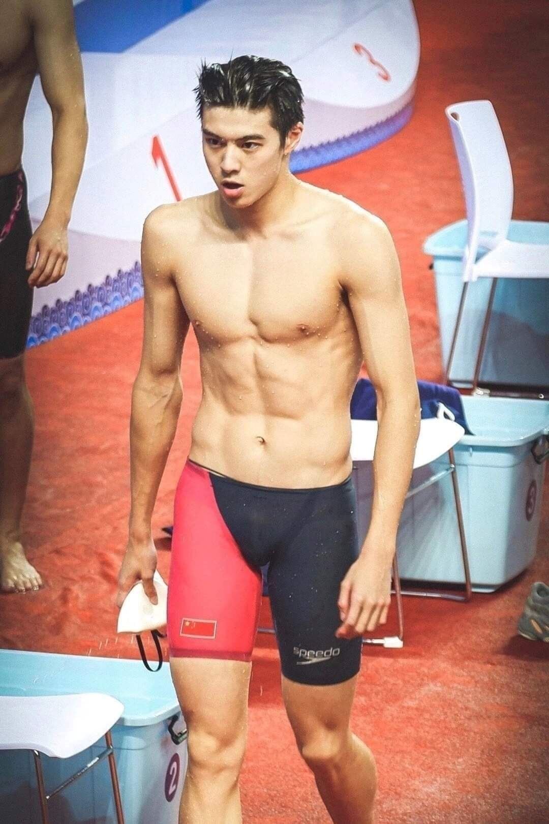 【东京奥运】中国游泳运动员「张翼祥」爆红❗️网友大赞：最帅00后😍