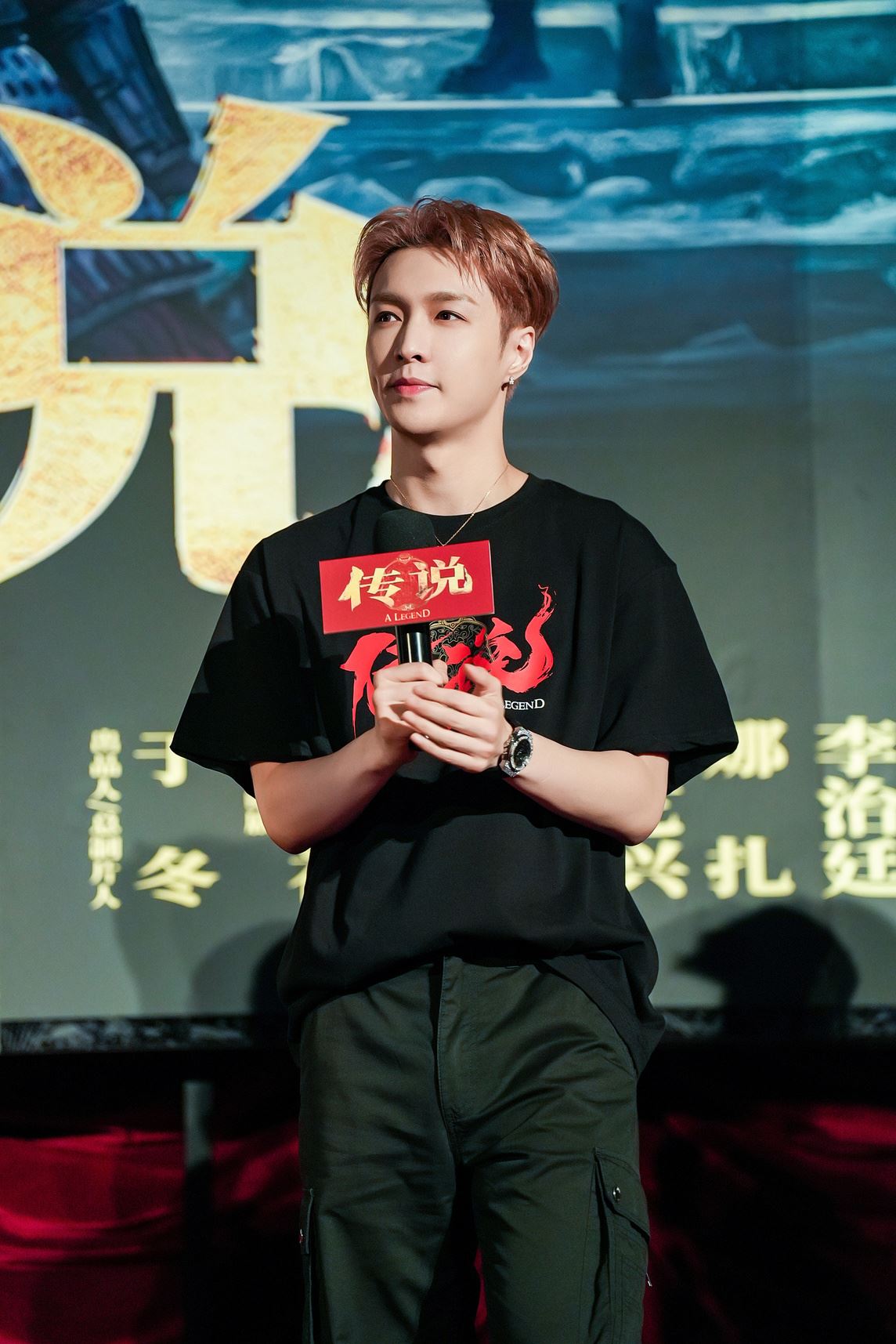 🎬电影《传说》张艺兴真打真摔❗跟马对戏连哄撒娇使出绝活🤣