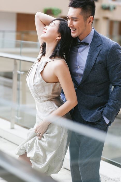 人鱼夫妇狗粮撒不停！钟丽缇张伦硕亲密写真曝光