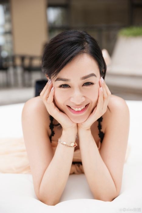 人鱼夫妇狗粮撒不停！钟丽缇张伦硕亲密写真曝光