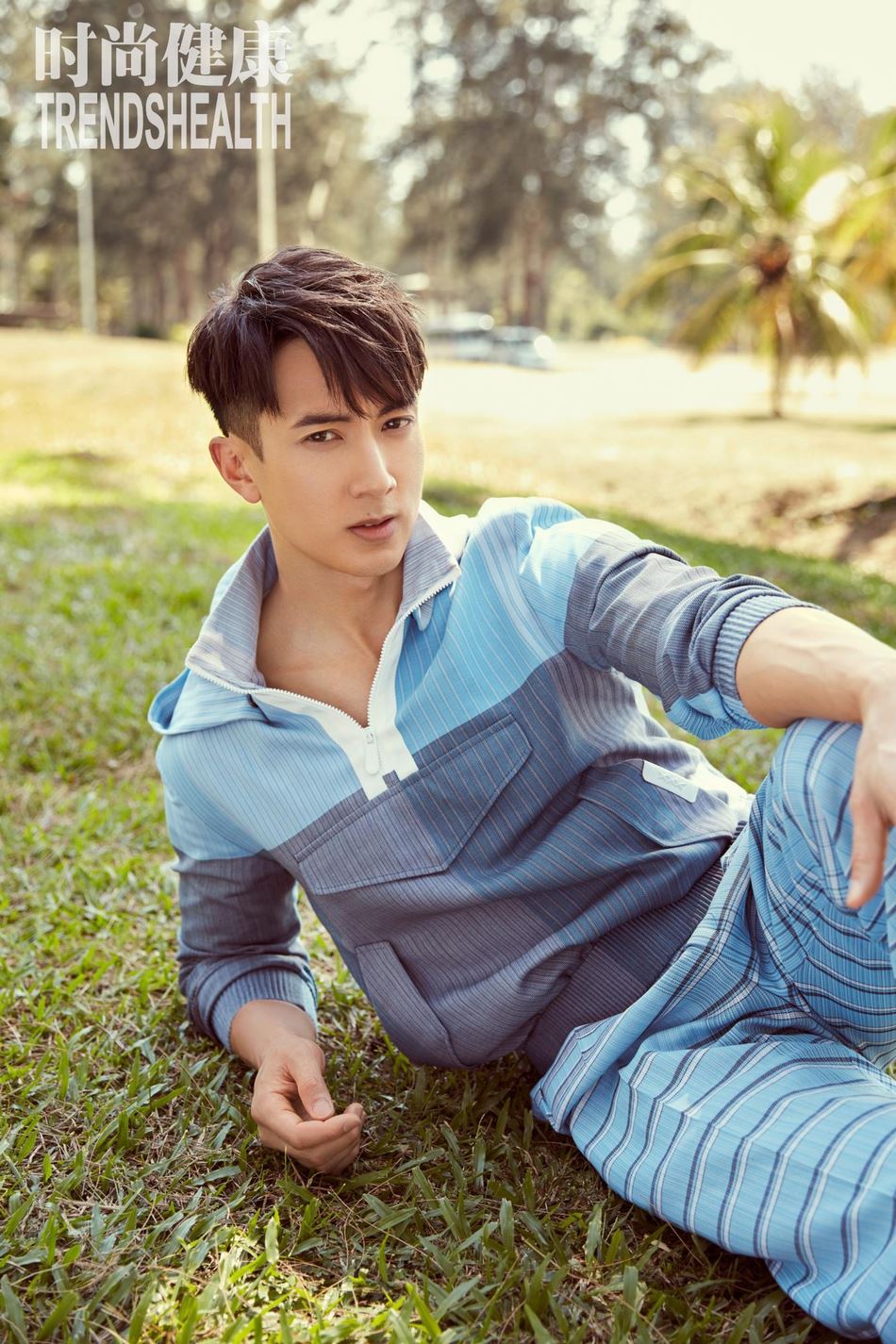 【多图】和吴尊登杂志封面！neinei 越大越美啊