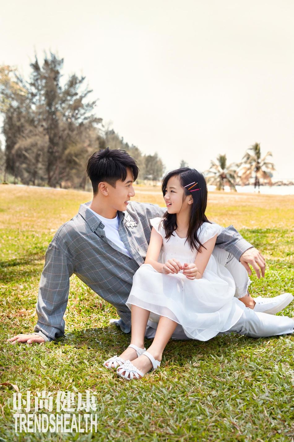 【多图】和吴尊登杂志封面！neinei 越大越美啊