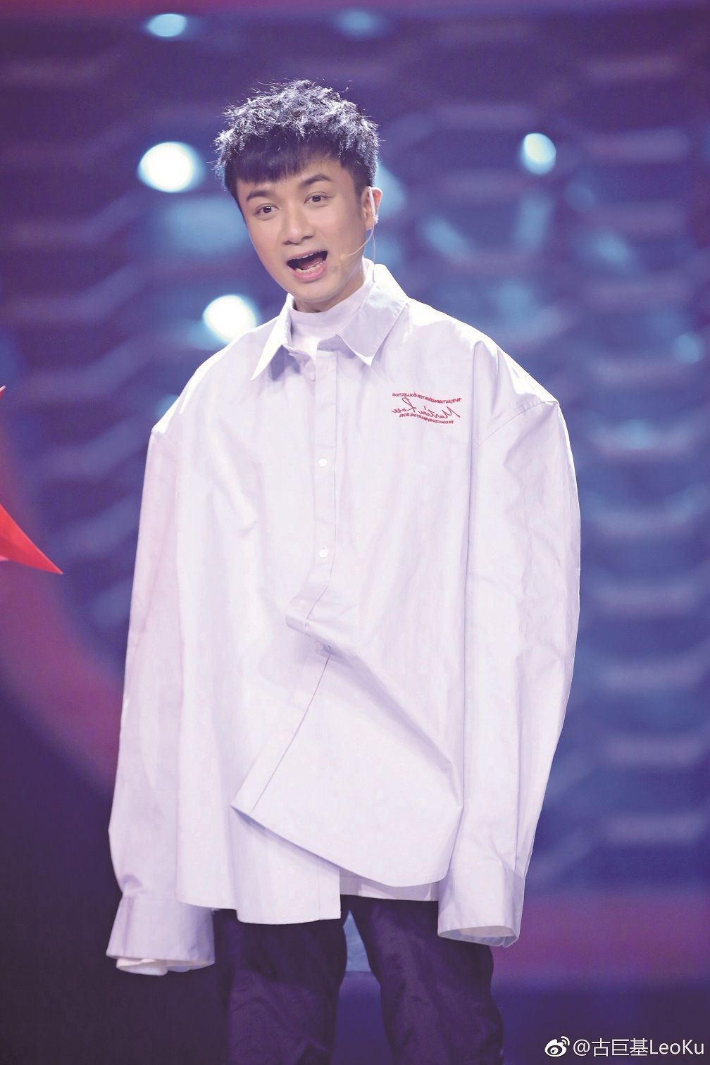 古巨基晒儿子正面照，样子超像爸爸，颜值也超高！