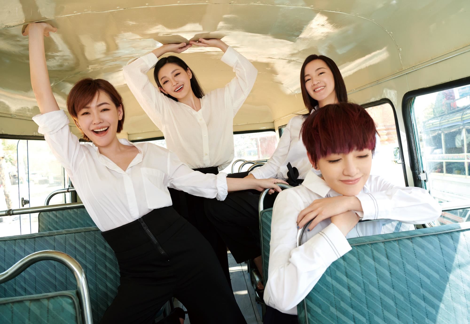 【多图】「神仙」四姐妹拍写真！随便拍都是大片