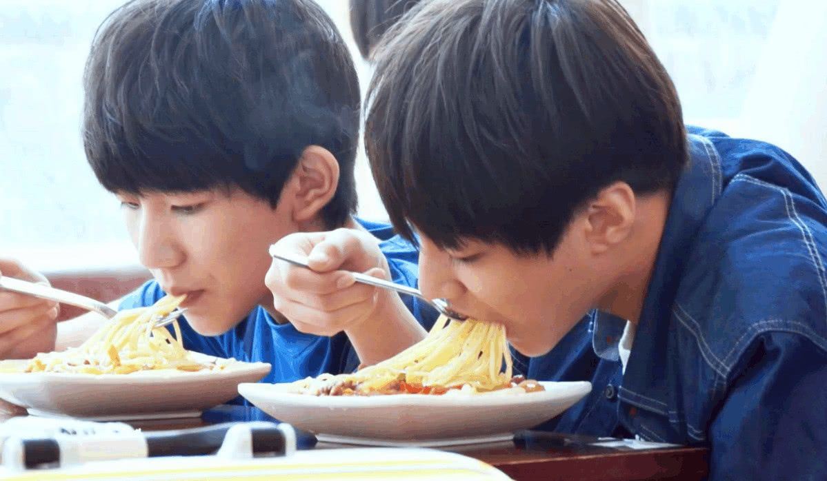 天天和家人朋友聚餐怎么减肥啊？别急，这4招教你做一只健康的吃货 