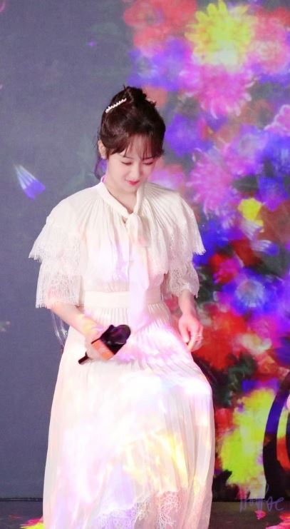 《青簪行》杀青后杨紫首度亮相！身材超棒造型清纯！