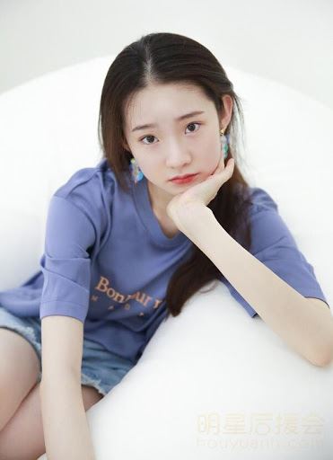 「硬糖少女303」张艺凡是队里忙内！还是团队身高和哭包担当？