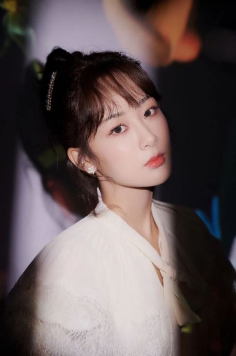 《青簪行》杀青后杨紫首度亮相！身材超棒造型清纯！