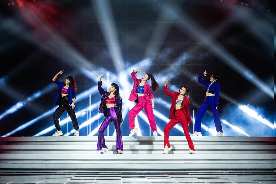 《乘风破浪的姐姐》公演造型曝光！效果超炸魅力十足！