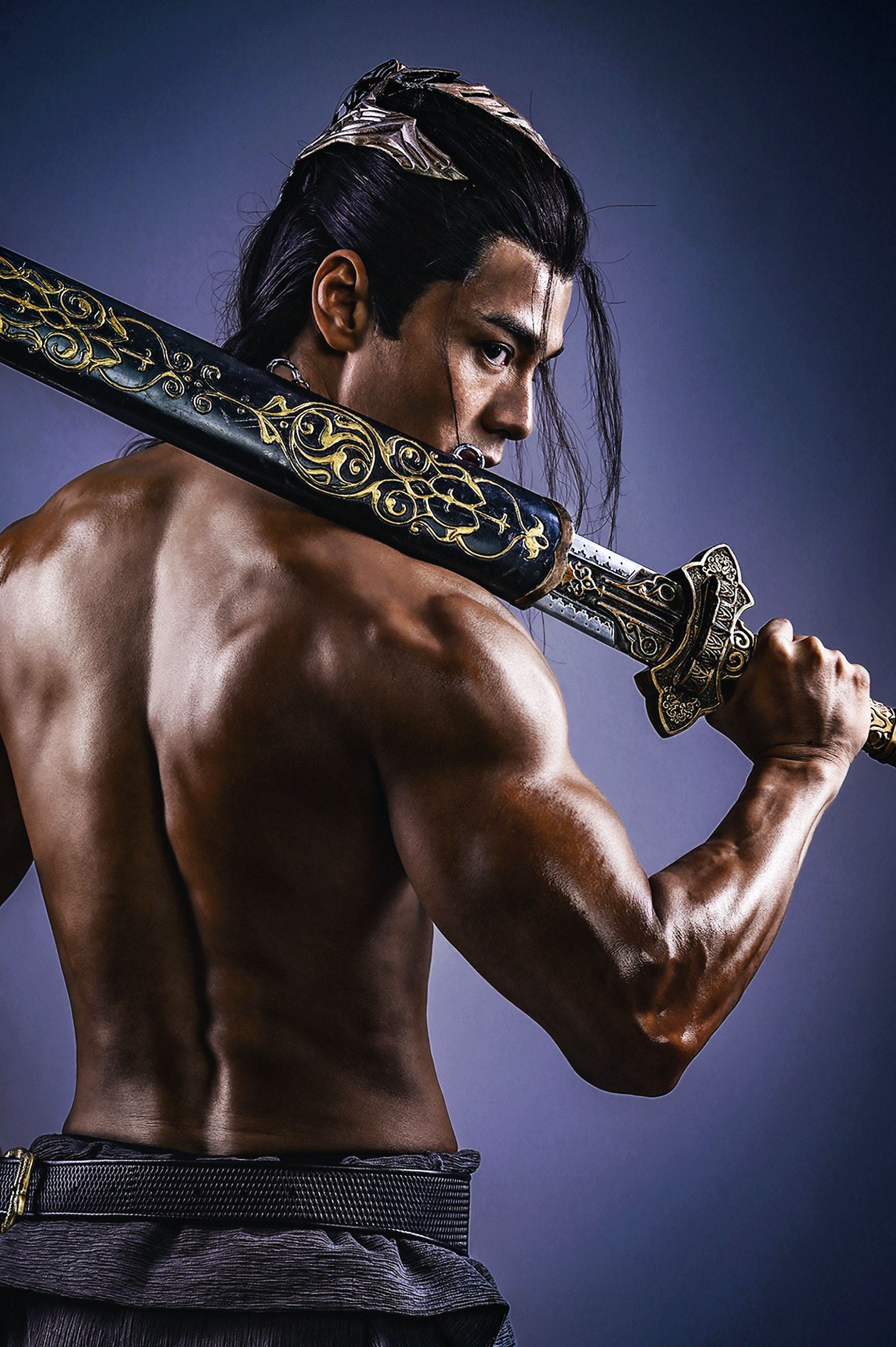 【多图】罗仲谦刘宪华爆肌照曝光！结实身材超「犯规」！