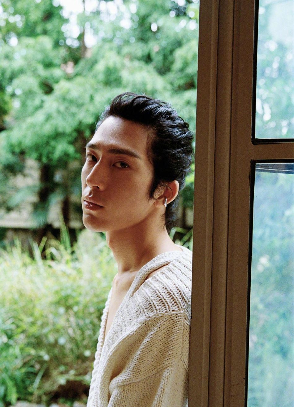 【多图】井柏然写真照曝光！日系打扮演绎花儿与少年！ 