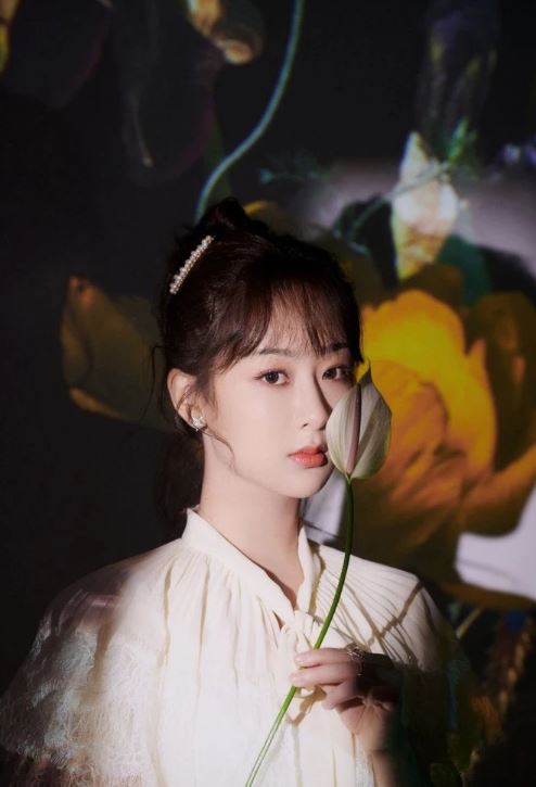 《青簪行》杀青后杨紫首度亮相！身材超棒造型清纯！