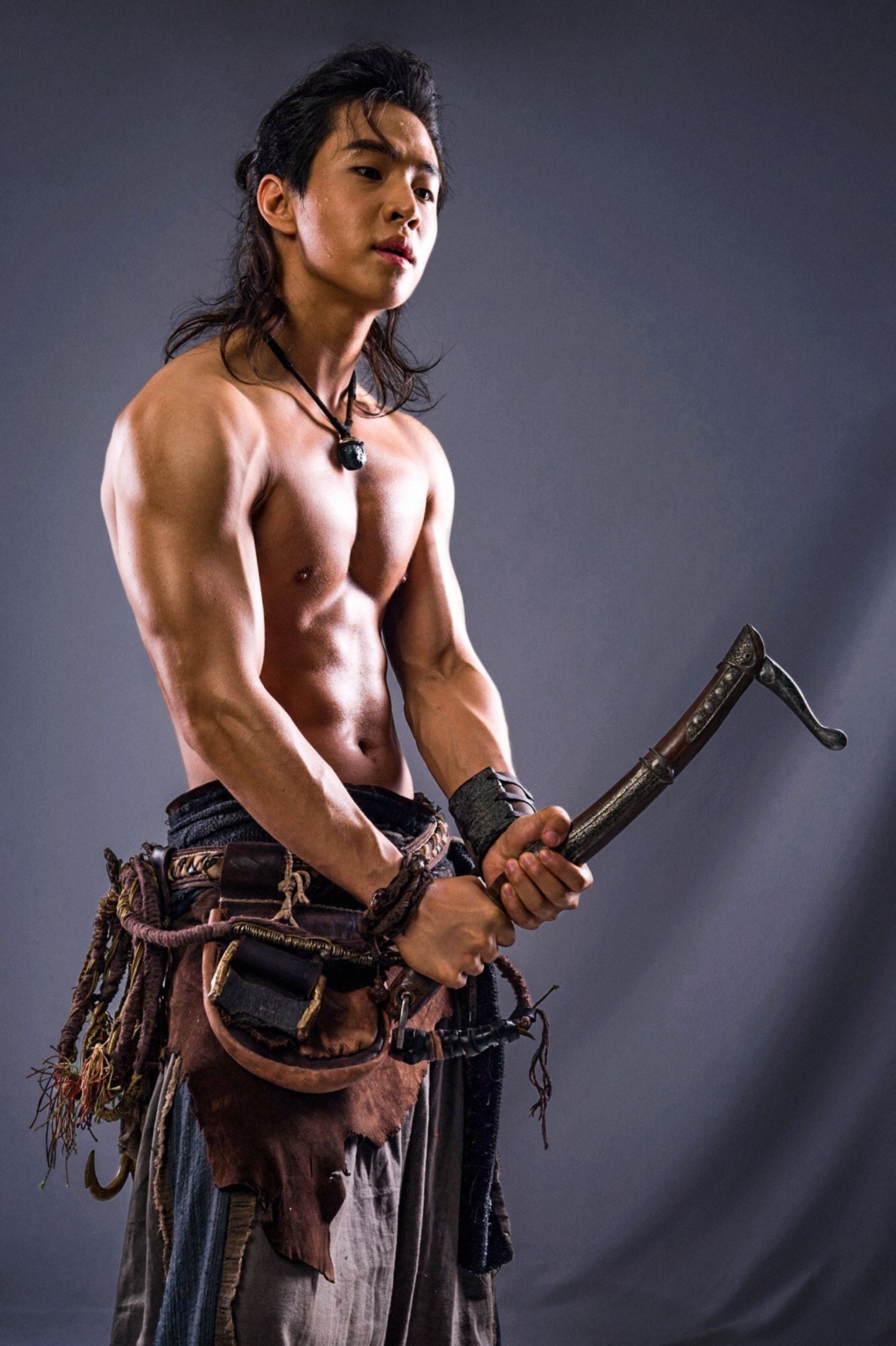 【多图】罗仲谦刘宪华爆肌照曝光！结实身材超「犯规」！