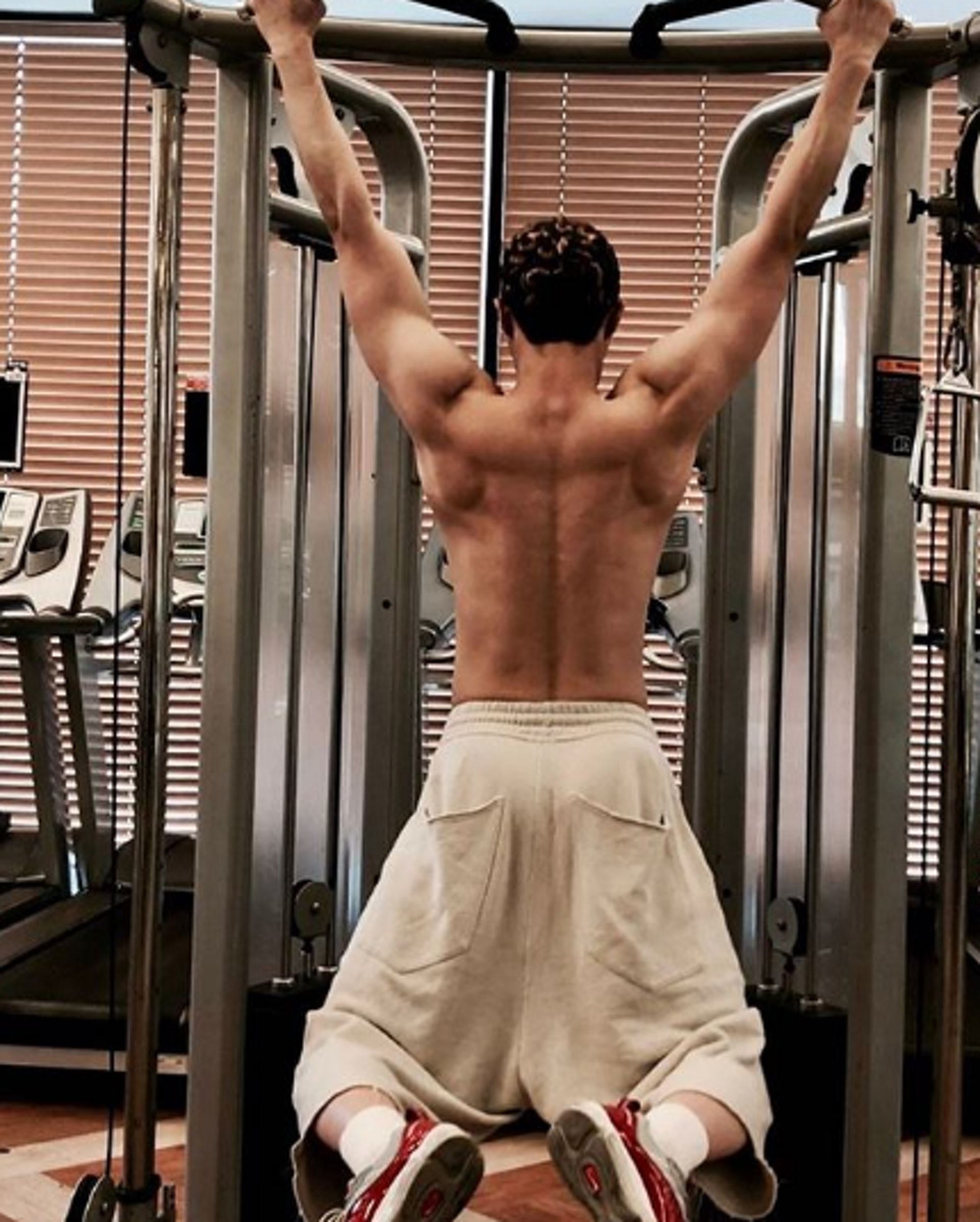 9位从排骨仔变“大只佬”的韩国男星！变化巨大！