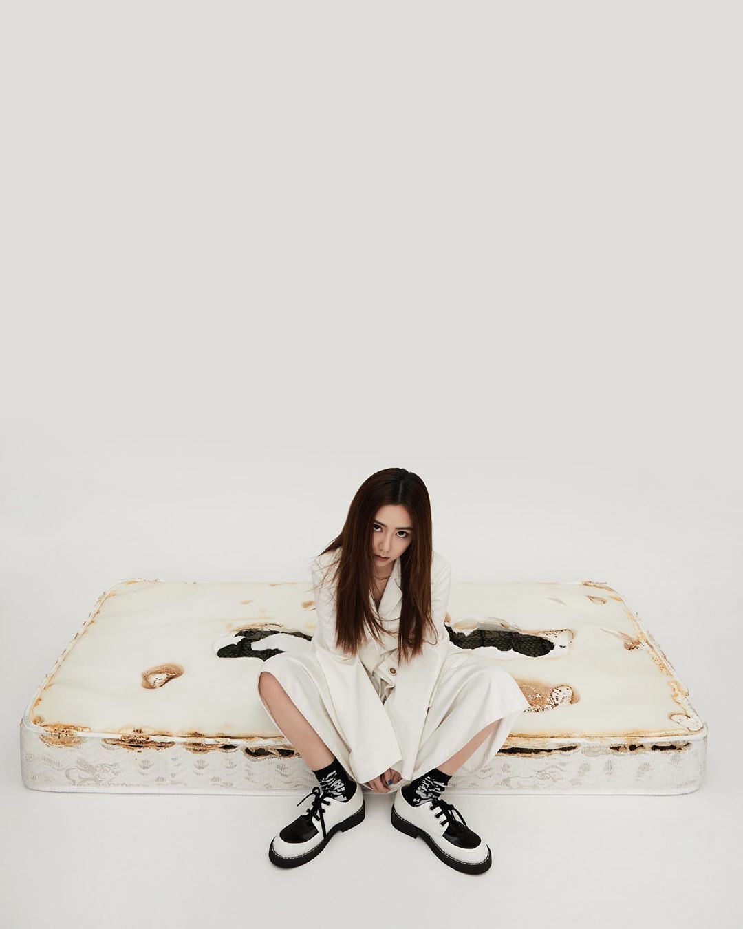 【多图】邓紫棋最新写真照曝光！多种造型超漂亮！