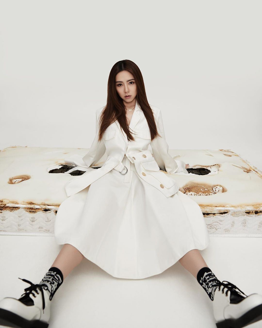 【多图】邓紫棋最新写真照曝光！多种造型超漂亮！