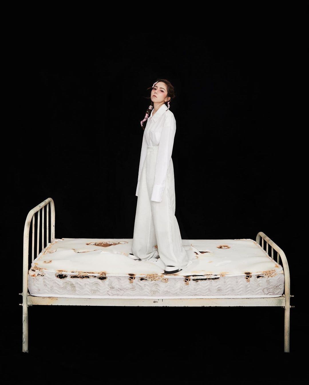 【多图】邓紫棋最新写真照曝光！多种造型超漂亮！