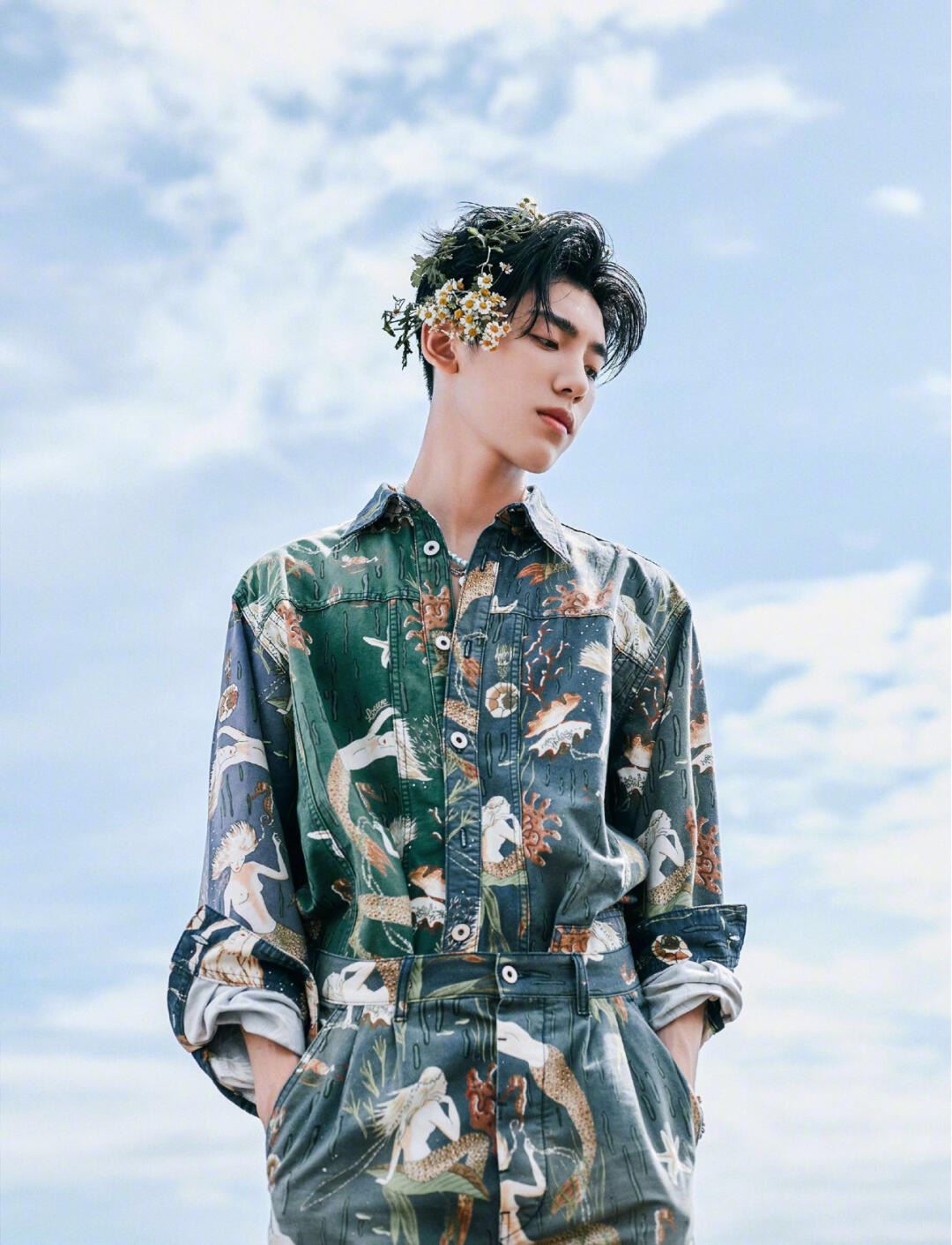 这身材绝了！王子异大晒腹肌照，体脂率才6.7%！