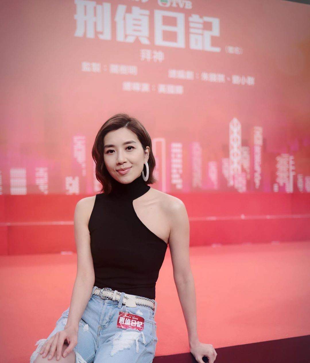 黄智雯狂练背肌晒成果,马国明胡鸿钧留言3字点赞!