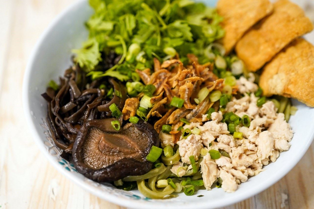 自制芫茜面粉糕