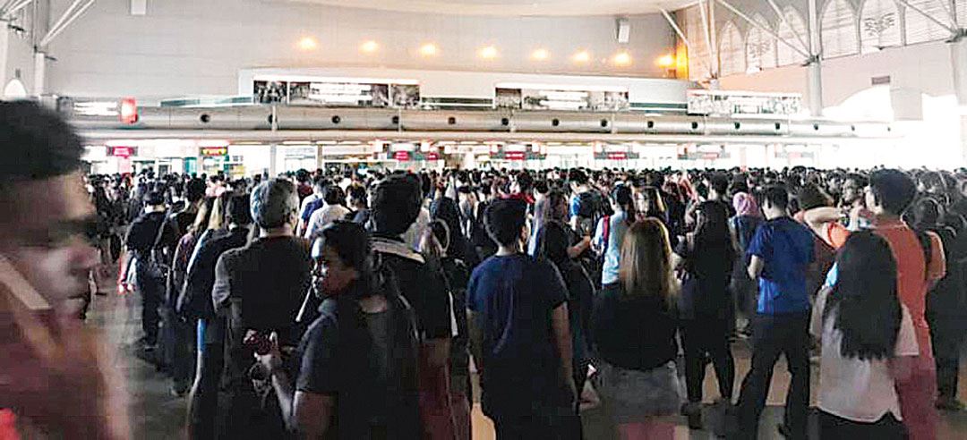 焦点新闻：明天起我国将开放边界，同时过渡到地方性流行病阶段。