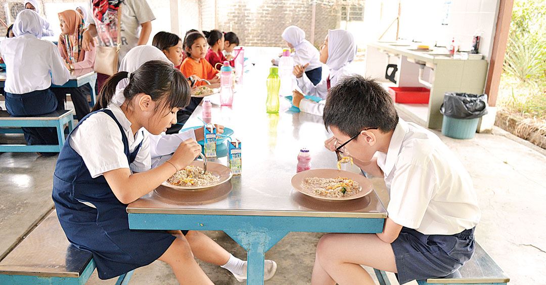 焦点新闻：小学仍不开放堂食！