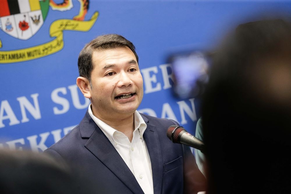 焦点新闻：卫生部再放宽sop，公共交通不再强制戴口罩！
