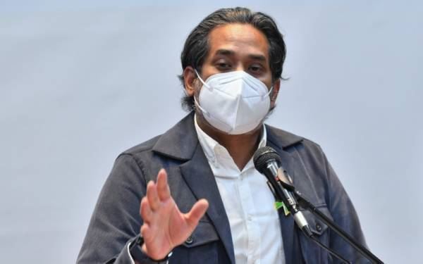 焦点新闻:农历新年可办小型聚餐,但民众需自主防疫!
