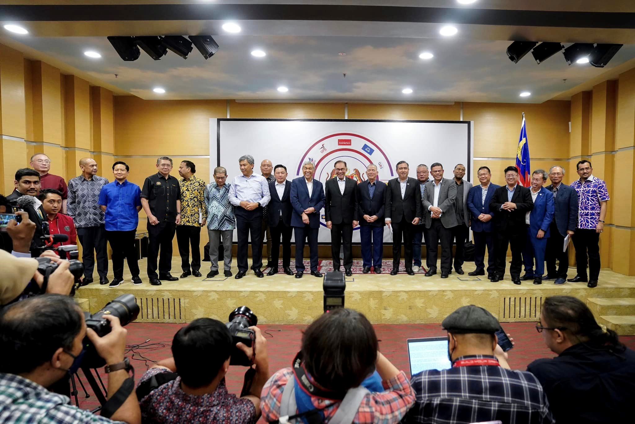 焦点新闻:团结政府设委员会,共同应对州选
