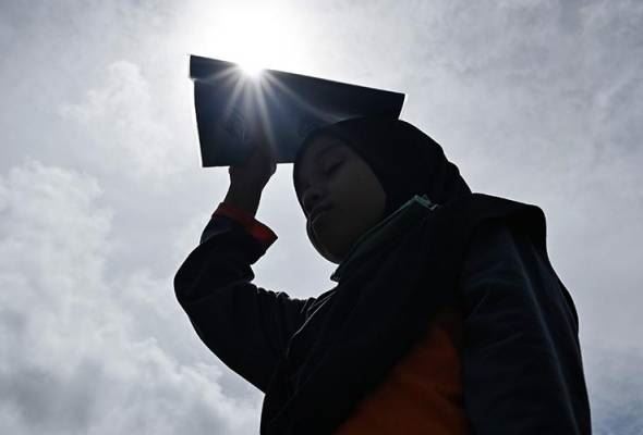 焦点新闻:天气炎热,学校需暂停户外活动