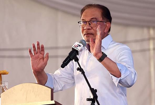 焦点新闻:扎希摆脱官司,安华不排除在国会解释