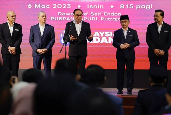 焦点新闻:政府无意降低津贴燃油顶价