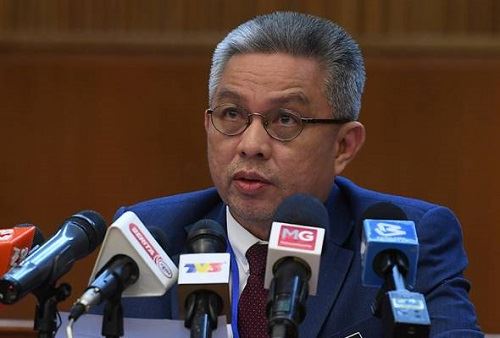 焦点新闻:政府会先让60岁和以上的年长者接种阿斯利康新冠疫苗!