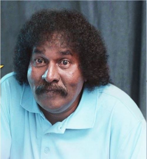 சவாலான தருணத்திலும், மனதில் மகிழ்ச்சியோடு சத்யா !