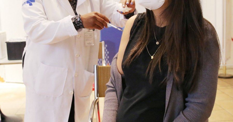 焦点新闻：孕妇接种首选，依然是辉瑞！